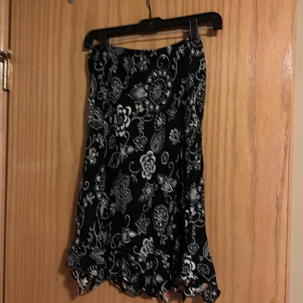 Reversible skirt